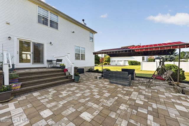 14 Jamesworthy Court, Marlboro, NJ 07746