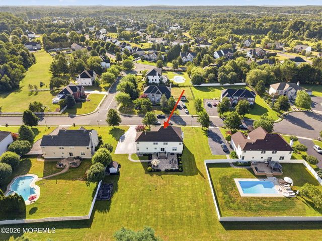 14 Jamesworthy Court, Marlboro, NJ 07746
