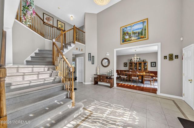 14 Jamesworthy Court, Marlboro, NJ 07746