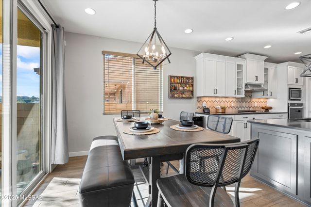 11162 S Golden Aspen Drive, Vail, AZ 85641