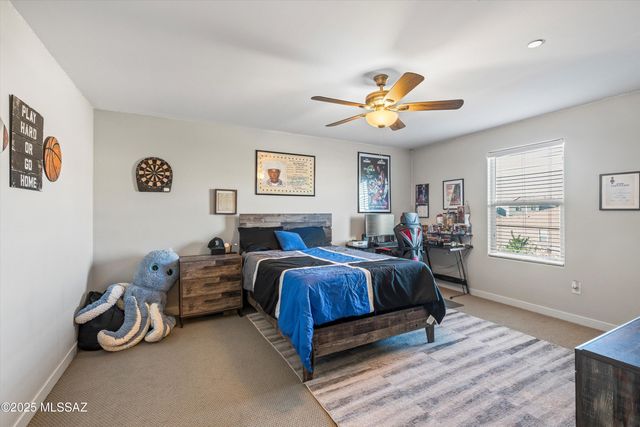 11162 S Golden Aspen Drive, Vail, AZ 85641