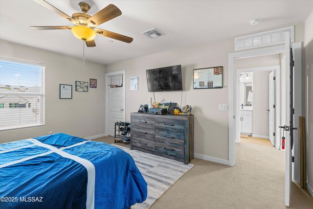 11162 S Golden Aspen Drive, Vail, AZ 85641