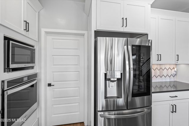 11162 S Golden Aspen Drive, Vail, AZ 85641