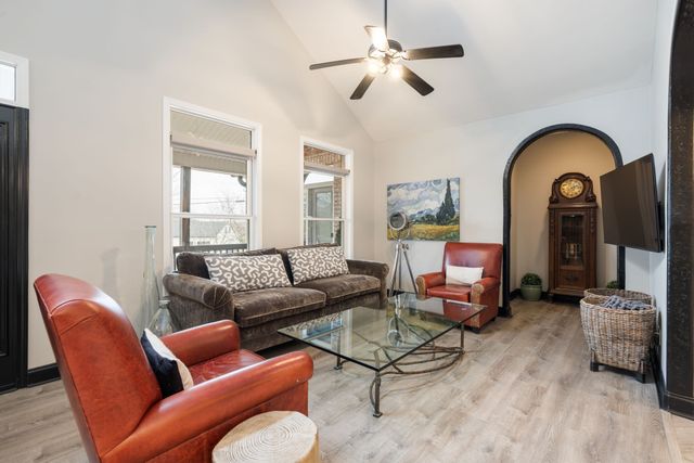 442 Lakeview Cir, Mount Juliet, TN 37122