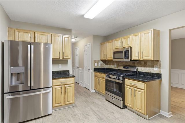 6767 Mancha Street, Atlanta, GA 30349