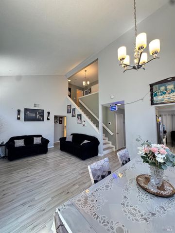 475 Whitney Ave, Vallejo, CA 94589