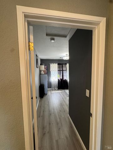 475 Whitney Ave, Vallejo, CA 94589