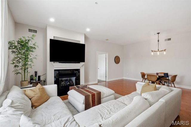 1515 Lafayette Avenue 619, St Louis, MO 63104