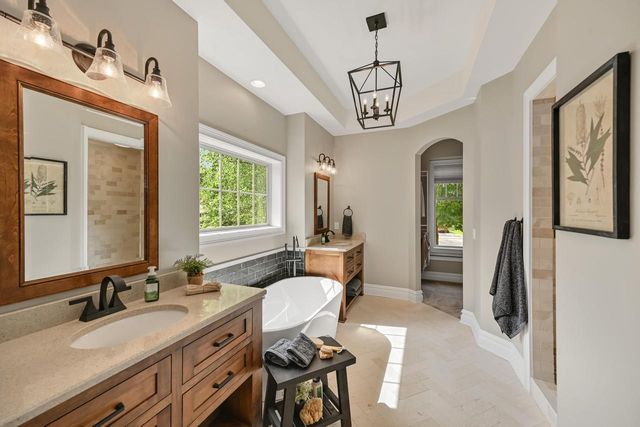 W174N7452 Wilson DRIVE, Menomonee Falls, WI 53051