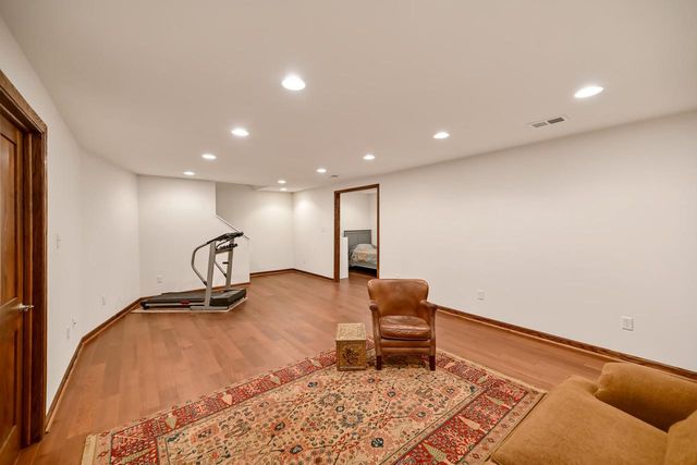 W174N7452 Wilson DRIVE, Menomonee Falls, WI 53051
