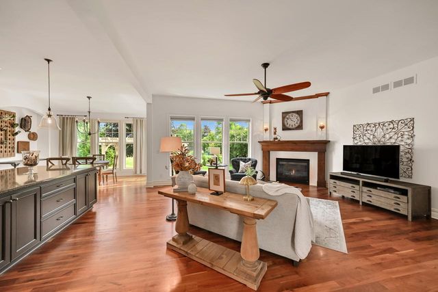 W174N7452 Wilson DRIVE, Menomonee Falls, WI 53051