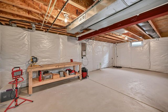 W174N7452 Wilson DRIVE, Menomonee Falls, WI 53051