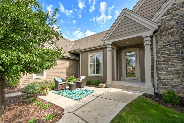 W174N7452 Wilson DRIVE, Menomonee Falls, WI 53051
