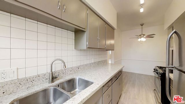 1260 N Flores Street 4, West Hollywood, CA 90069