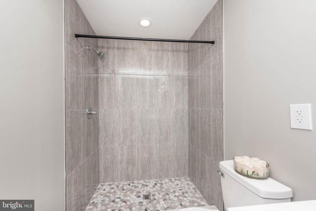 4001 RIDGECROFT, Baltimore, MD 21206