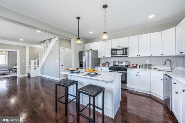 4001 RIDGECROFT, Baltimore, MD 21206