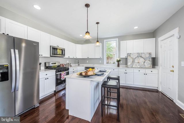 4001 RIDGECROFT, Baltimore, MD 21206