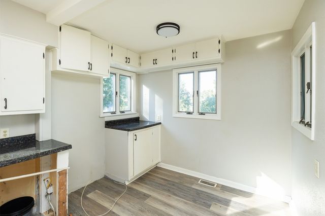 1820 W 3rd Street, Perry, IA 50220