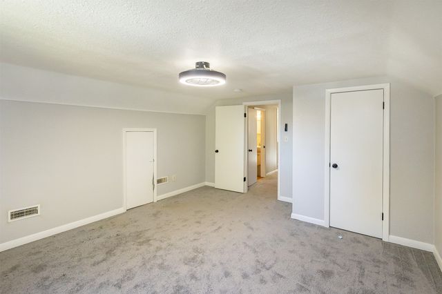 1820 W 3rd Street, Perry, IA 50220