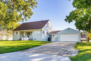 1820 W 3rd Street, Perry, IA 50220