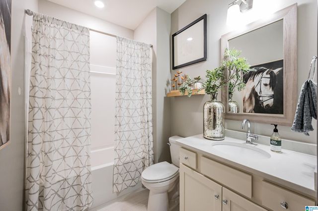 4665 OAKDELL ROAD, Hoover, AL 35244