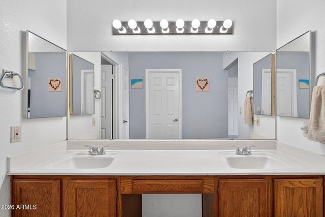 4852 E Betty Elyse Lane, Scottsdale, AZ 85254