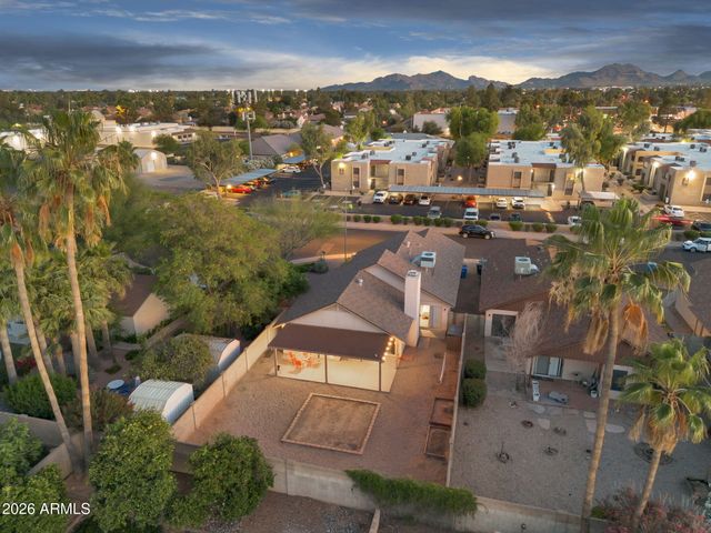 4852 E Betty Elyse Lane, Scottsdale, AZ 85254