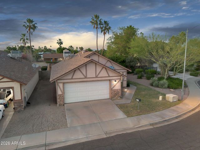 4852 E Betty Elyse Lane, Scottsdale, AZ 85254