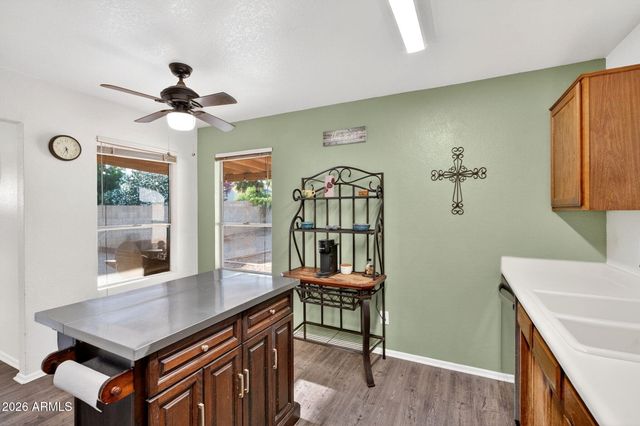 4852 E Betty Elyse Lane, Scottsdale, AZ 85254