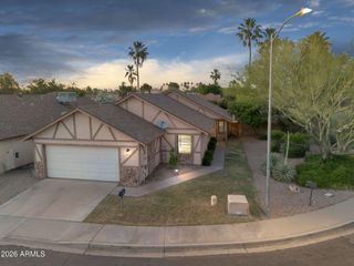 4852 E Betty Elyse Lane, Scottsdale, AZ 85254