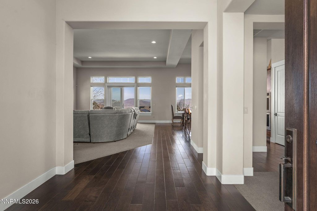 Image 5 of property listing at 3640 Aspen Hollow, Reno, NV 89511