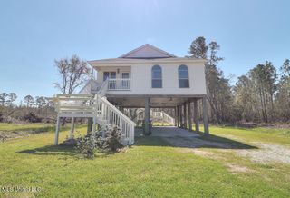 228 North Street, Pass Christian, MS 39571