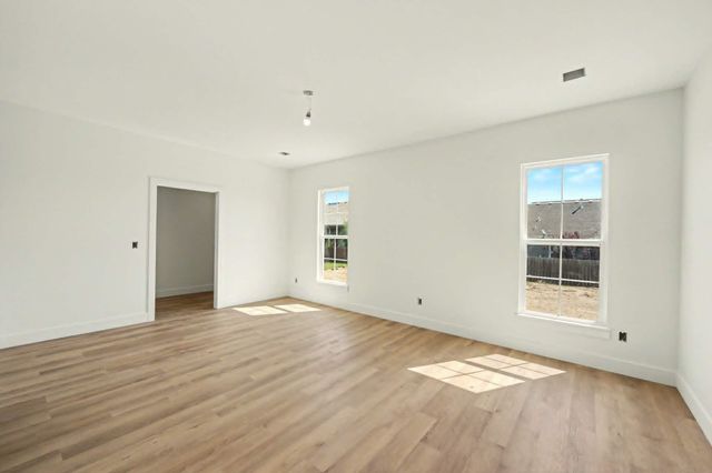 1537 Cedar Point Pl., Salina, KS 67401