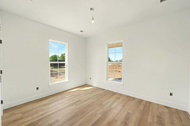 1537 Cedar Point Pl., Salina, KS 67401