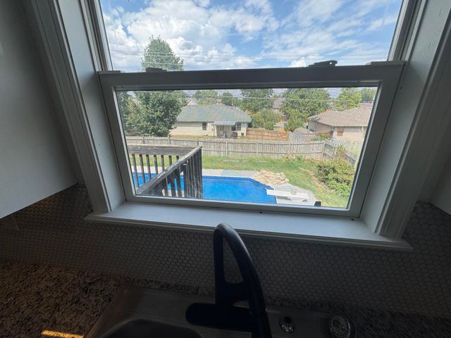 617 E Southeast Hills Court, Nixa, MO 65714