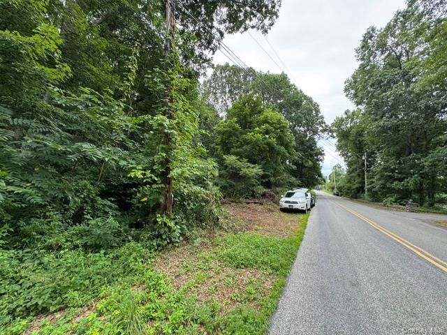 140 N Drury Lane, Newburgh, NY 12550