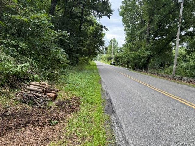 140 N Drury Lane, Newburgh, NY 12550