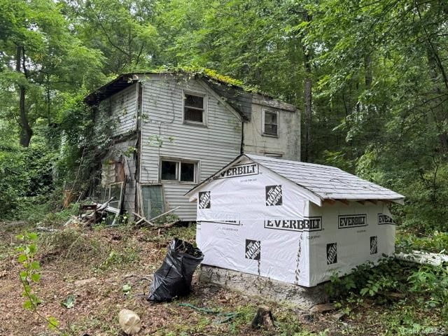 140 N Drury Lane, Newburgh, NY 12550