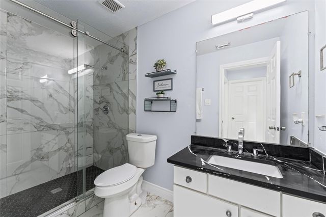 822 Green Pines Forest, Houston, TX 77067