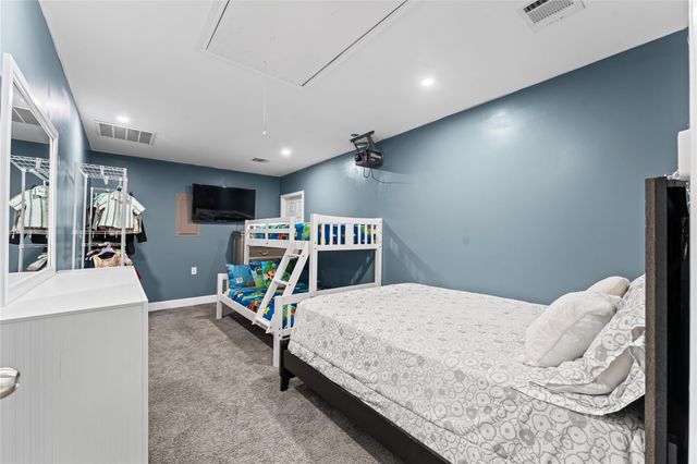 822 Green Pines Forest, Houston, TX 77067