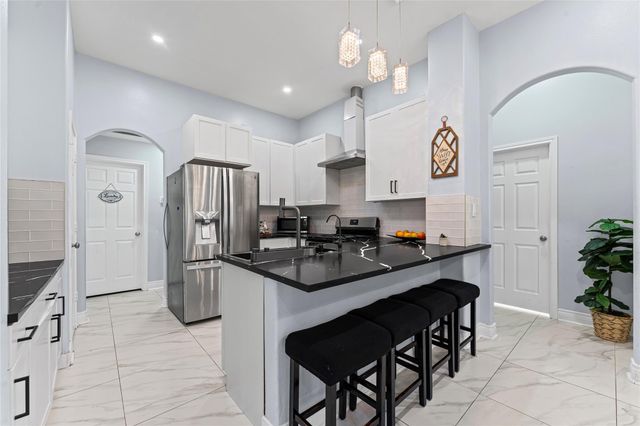 822 Green Pines Forest, Houston, TX 77067