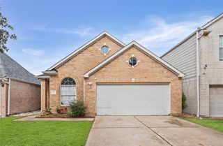 822 Green Pines Forest, Houston, TX 77067