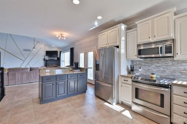 3982 Shadowleaf Drive, Bellbrook, OH 45305