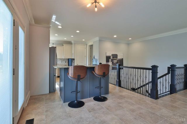 3982 Shadowleaf Drive, Bellbrook, OH 45305