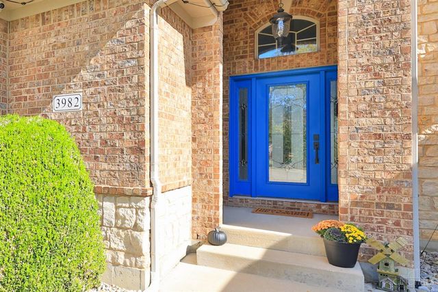3982 Shadowleaf Drive, Bellbrook, OH 45305