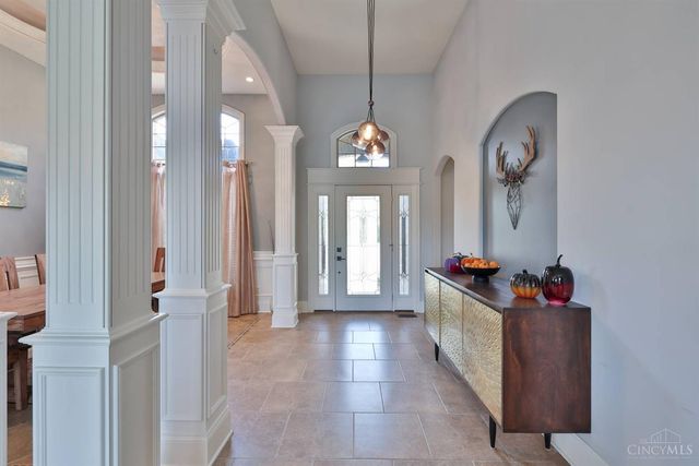 3982 Shadowleaf Drive, Bellbrook, OH 45305