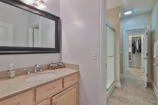 3982 Shadowleaf Drive, Bellbrook, OH 45305