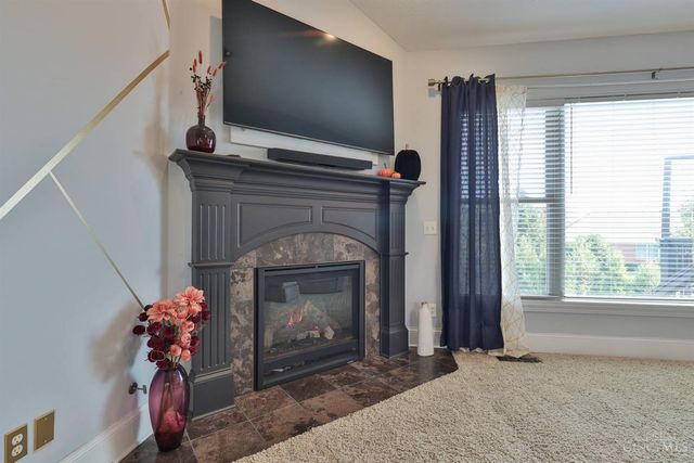 3982 Shadowleaf Drive, Bellbrook, OH 45305