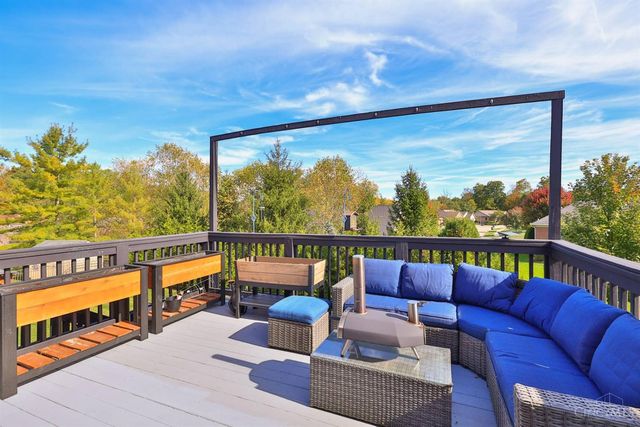 3982 Shadowleaf Drive, Bellbrook, OH 45305