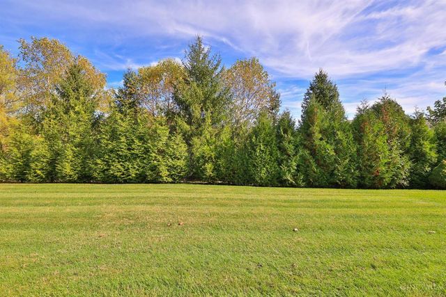 3982 Shadowleaf Drive, Bellbrook, OH 45305